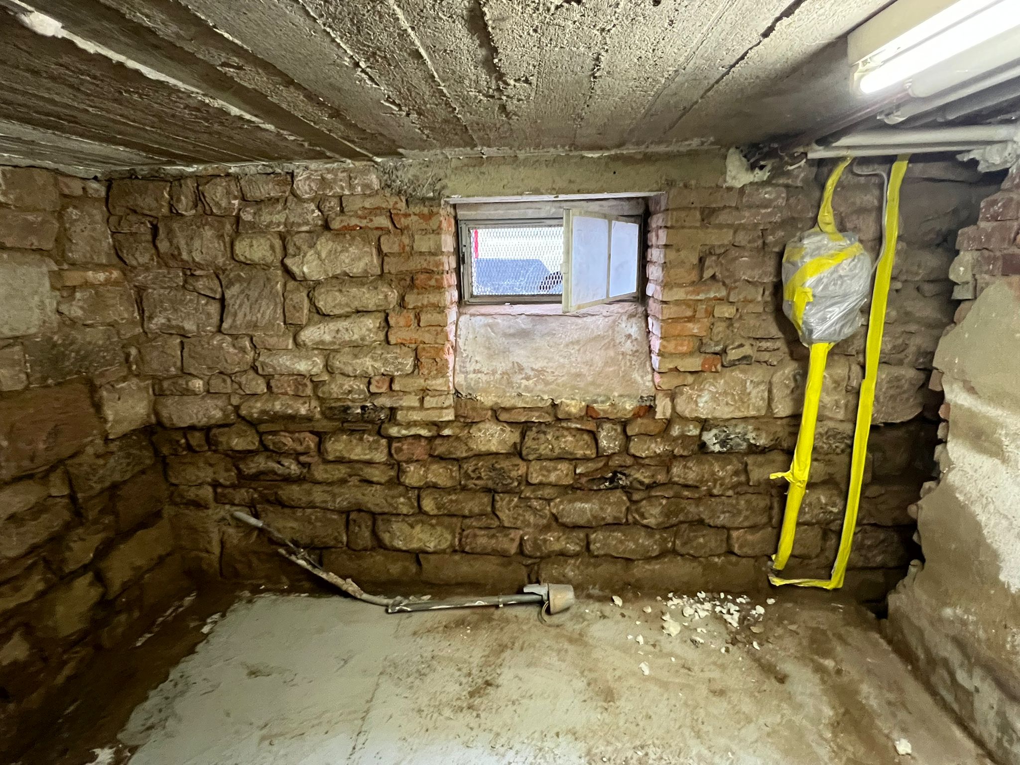 Typische Schäden im Keller (3)